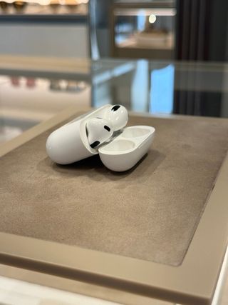 Airpods 3 Lightning