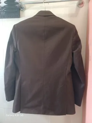 Americana de hombre marrón