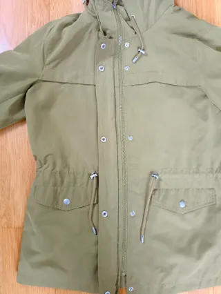Parka con capucha verde