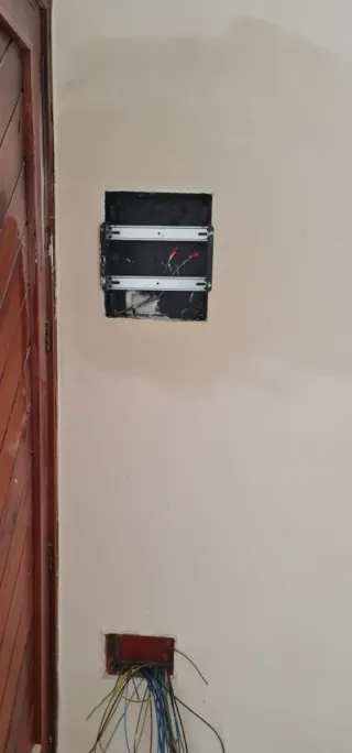 Electricidad, fontanería y mantenimiento