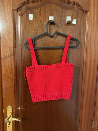 Top Zara Rojo con etiqueta