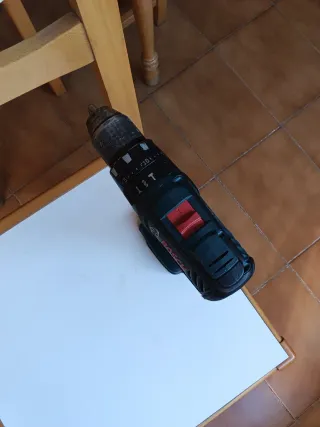 TALADRO BOSCH PERCUTOR PROFESIONAL GSB 18V-28