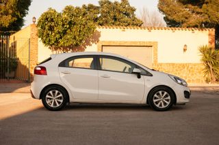 Kia Rio 1.2 CVVT 84CV Concept