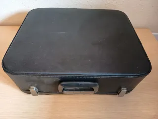 Máquina de escribir portátil "Erika-Daro" mod. 41