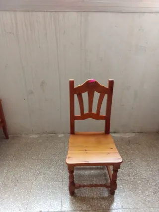Silla rústica madera con talla