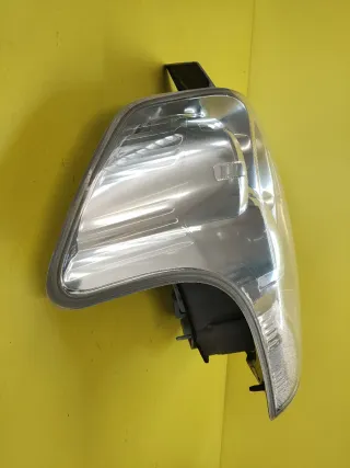 PILOTO TRASERO IZQUIERDO TOYOTA COROLLA VERSO