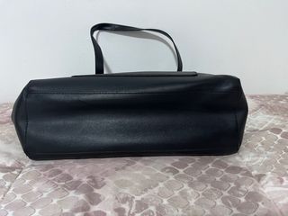 Bolso negro de hombro