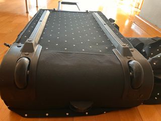 Maleta de viaje mediana Eastpak negra