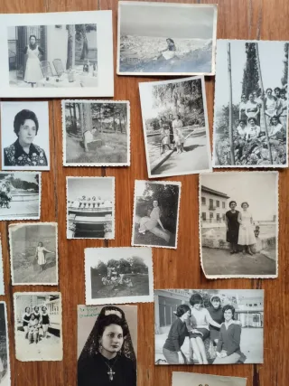 Lote fotografías antiguas de mujeres MZ.1