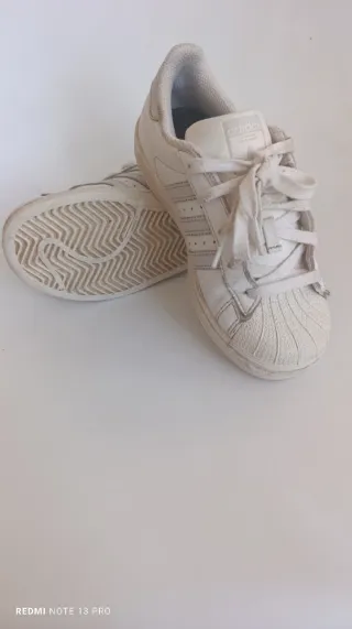 Zapatillas Adidas Superstar Blancas talla 31.5