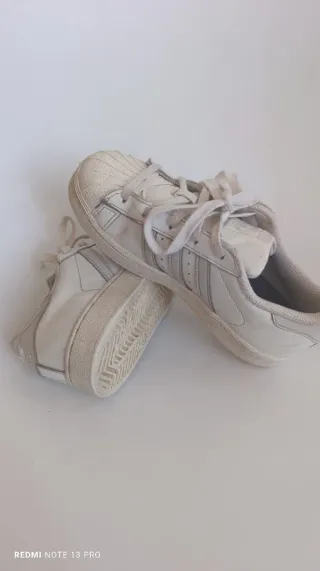 Zapatillas Adidas Superstar Blancas talla 31.5