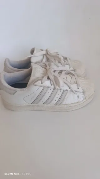 Zapatillas Adidas Superstar Blancas talla 31.5