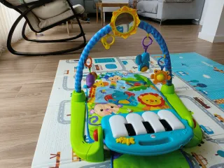 Gimnasio de actividades Piano Fisher Price