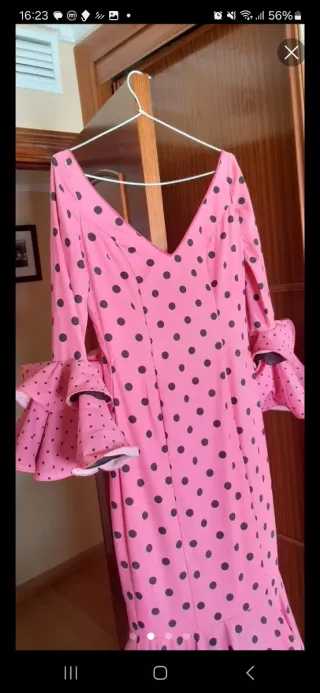 Traje de flamenca rosa lunares