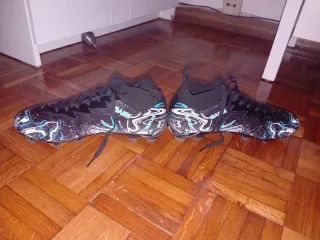 Zapatos de fútbol talla 40
