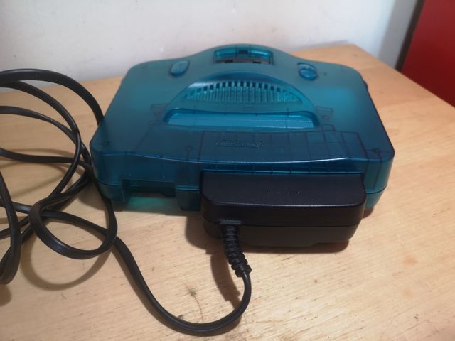 Consola Nintendo 64 Azul Hielo Transparente
