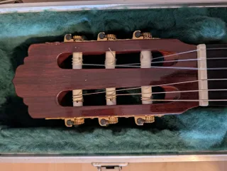 Guitarra Clásica Almansa 434 + Estuche Rígido
