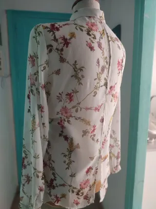 Blusa Lefties floral blanca