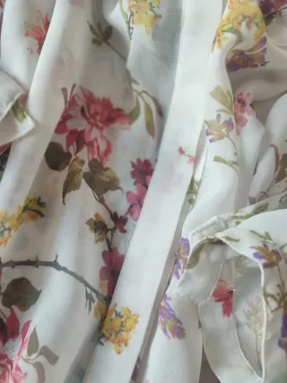 Blusa Lefties floral blanca