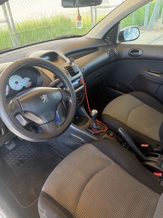 Peugeot 206 2004