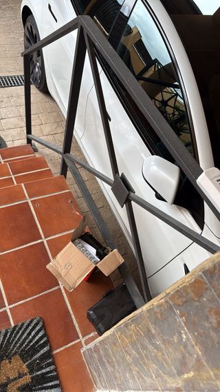 Busco un oficial solador/albañil para pequeña obra