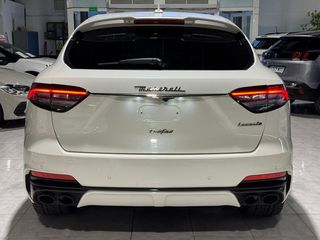 Maserati Levante TROFEO V8 3.8 TWIN-TURBO.- " 4X4 ".- " IMPECABLE ".- " MUY EQUIPADO ".- " GARANTÍA OFICIAL MASERATI ".-