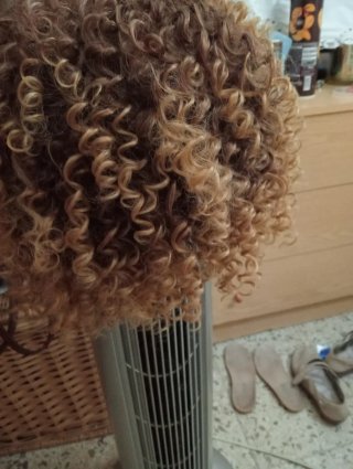 Peluca rizada cómoda nueva
