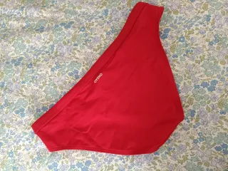 Braga bikini Oysho roja talla M