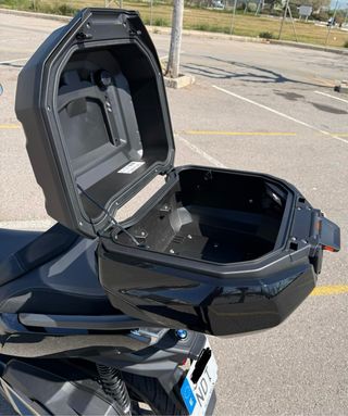 BMW C400 GT Negra 1650Km (Precio nueva 11.633€)