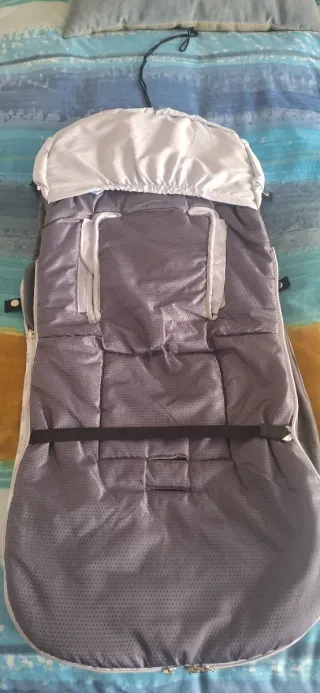 Saco silla bebé Little Dino Interbaby