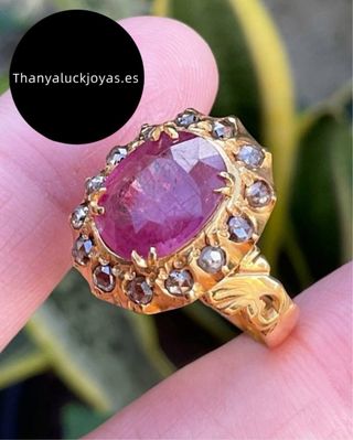 Anillo Vintage Rubí y Diamantes Talla Rosa