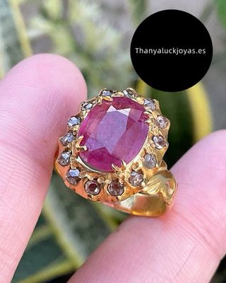 Anillo Vintage Rubí y Diamantes Talla Rosa