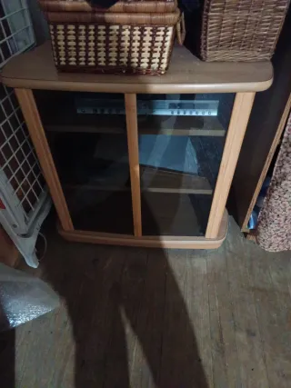 Muebles TV antiguos .