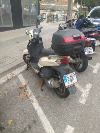 Peugeot Tweet 125 Scooter