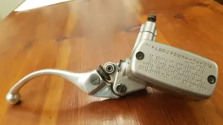 Bomba Freno Delantera Honda VFR 750 F