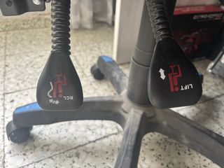 Silla Gamer Negra y Azul Desmontada o montada