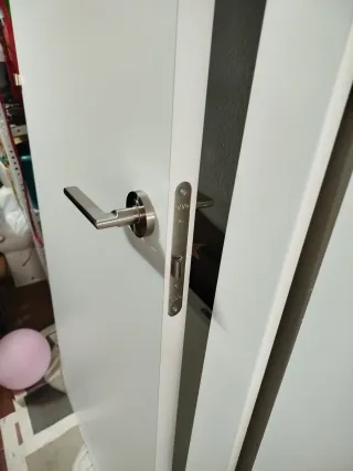 Puerta interior blanca nueva