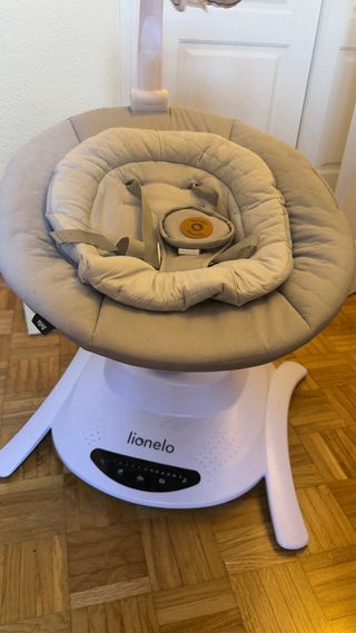 Silla mecedora para bebé Lionelo