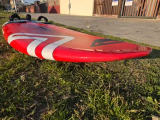 Tabla de windsurf Servene FOX 120l con funda