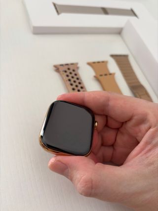 Apple Watch Series 10 Titanio Dorado