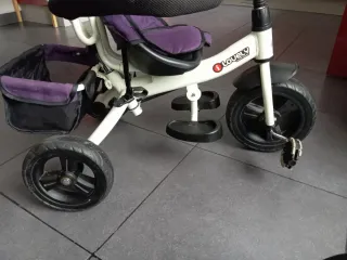 Triciclo Morado para Niños
