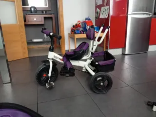 Triciclo Morado para Niños