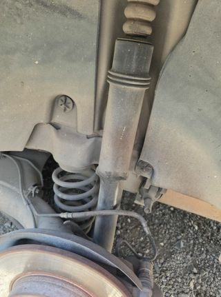 Citroen 1359036 9811519480 amortiguador trasero c4