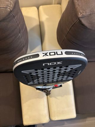 Pala Pádel NOX AT10 Attack 18k 2026