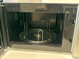 Microondas Ikohs con accesorio