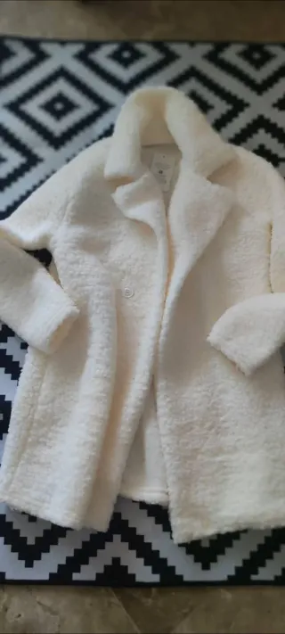 Cappottino bianco in peluche