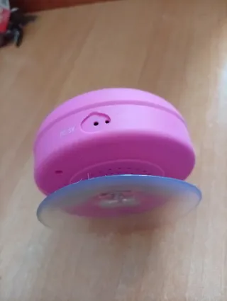 Mini altavoz Bluetooth rosa