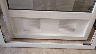 Puerta aluminio blanco