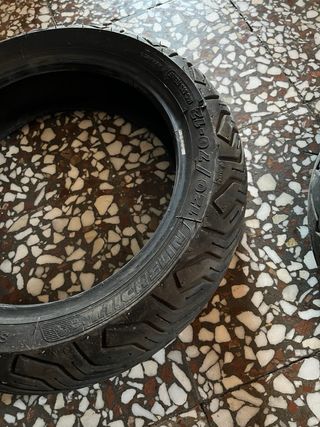 Neumático Pireli Diablo delanter  Michelin traser