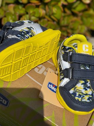 Sapatinhos Bebé Chicco T.18